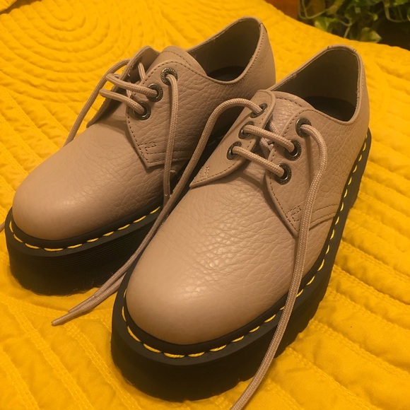 Dr. Martens Quad II Platform Oxford women’s 7 - Picture 14 of 17